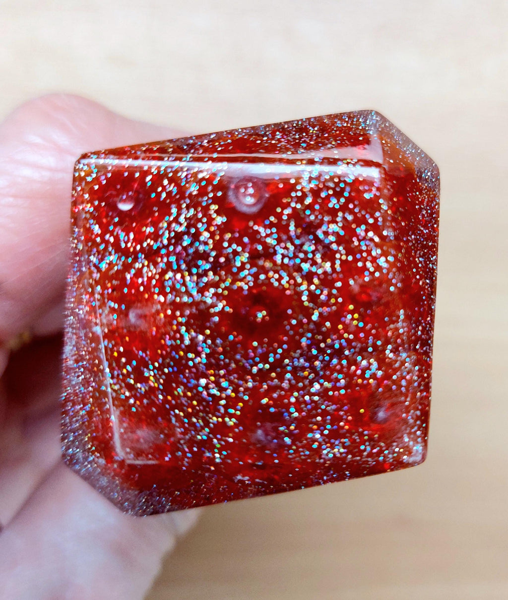 Resin bottle stopper, glitter balls, home bar accessory