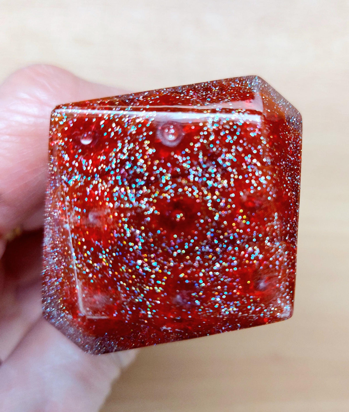 Resin bottle stopper, glitter balls, home bar accessory