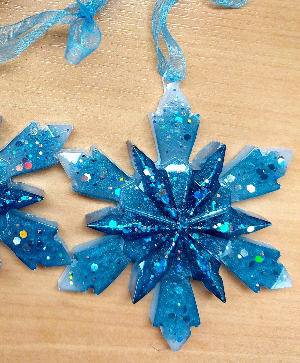 Resin Christmas tree decorations, pack of 2, choose colours, sparkle, glitter