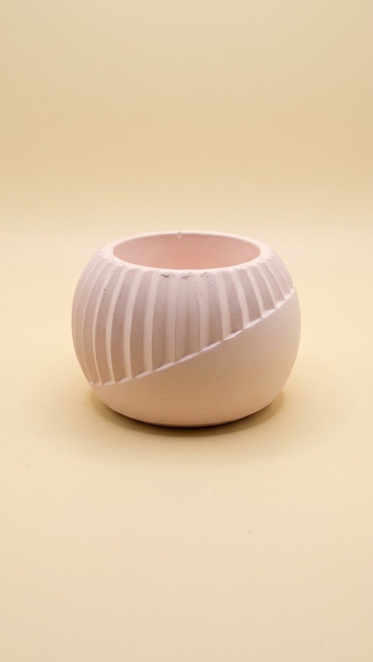 Eco resin indoor planter, succulent planter