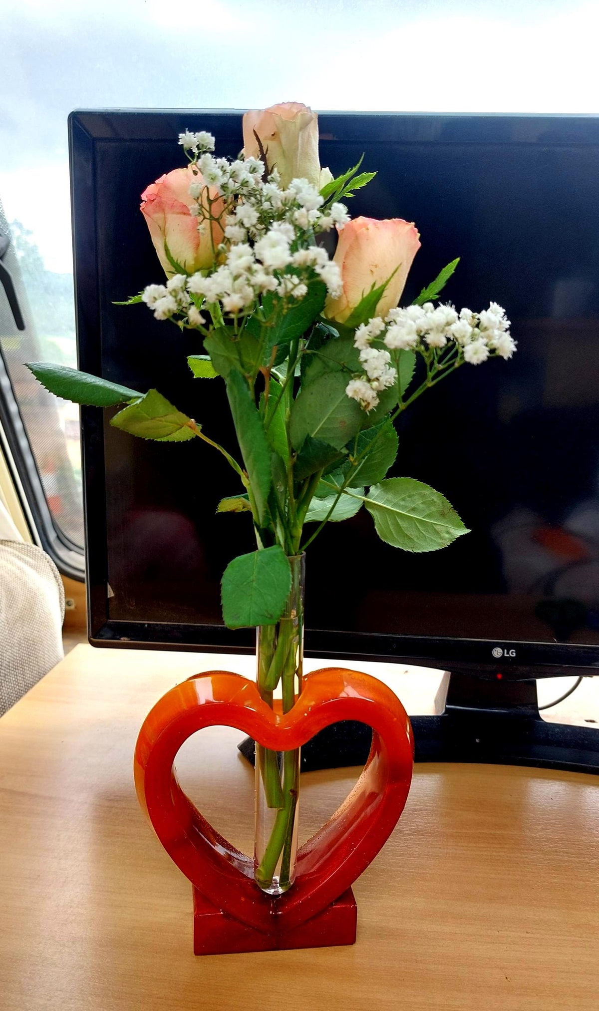 Handcrafted resin Sunset heart vase, Bud Flower Holder,