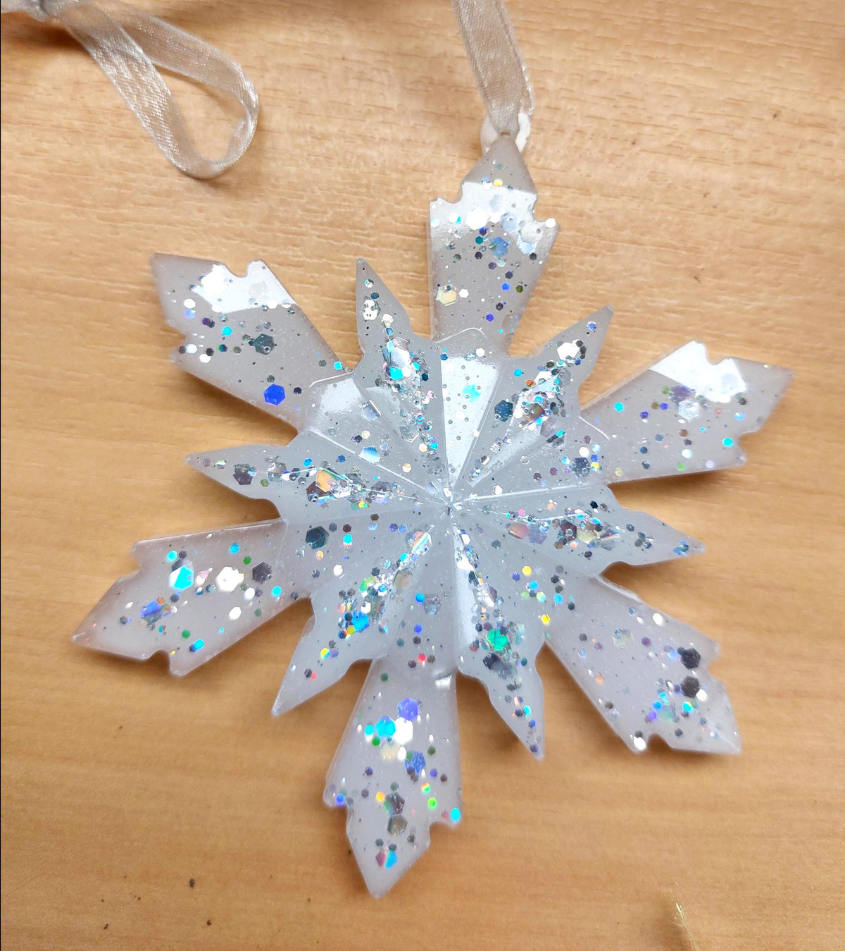 Resin Christmas tree decorations, pack of 2, choose colours, sparkle, glitter